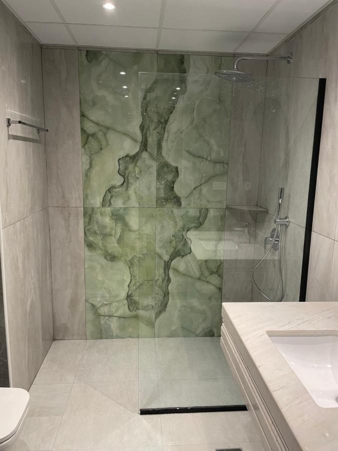 Usmans 1 Bedroom 4 Beds Jbr Huge Sea View 120 Sqm 2 Balconies Dubai Luaran gambar